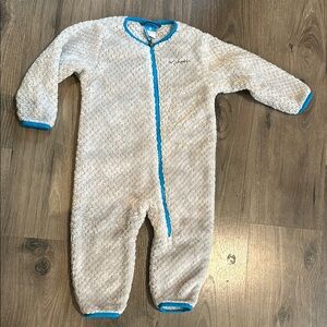 Cozy Columbia Bunting